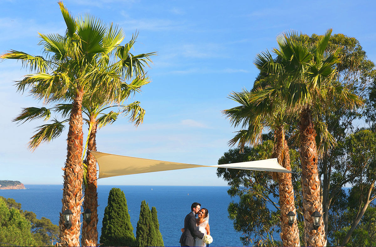 Un lieu enchanteur pour célébrer un mariage en bord de mer près de Bormes-les-Mimosas.